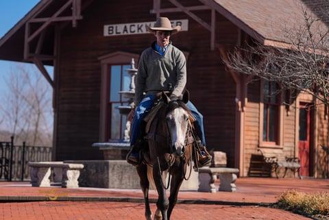 Smokums Gunn - Thumbnail 3